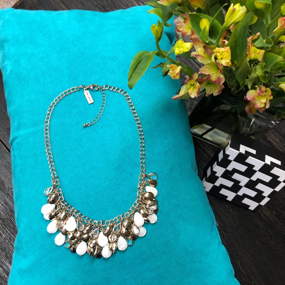 The Limited✨ Trio Tear-Drop Statement Necklace